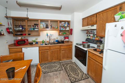 5821 E 6th Ave, Anchorage, AK 99504 photo 11