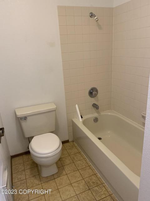 5616 E 40th Ave # C301, Anchorage, AK 99504 photo 18
