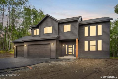2038 S Laurie Meadows Dr, Wasilla, AK 99623
