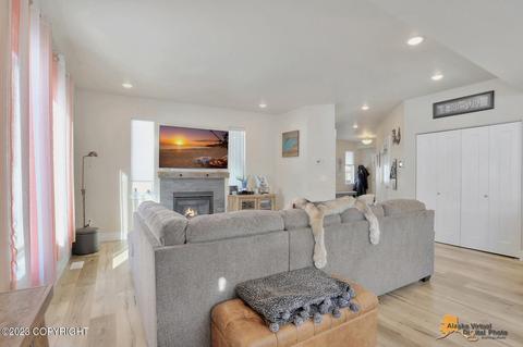 13832 Akers Cir, Eagle River, AK 99577 photo 7