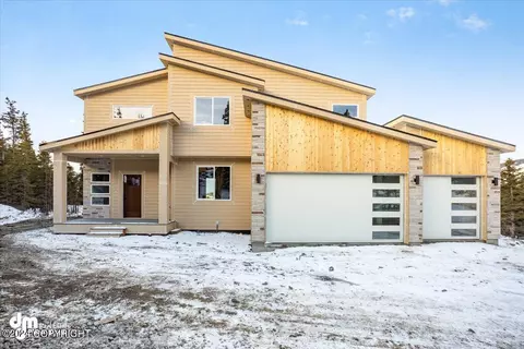 7970 Viola Cir, Anchorage, AK 99516