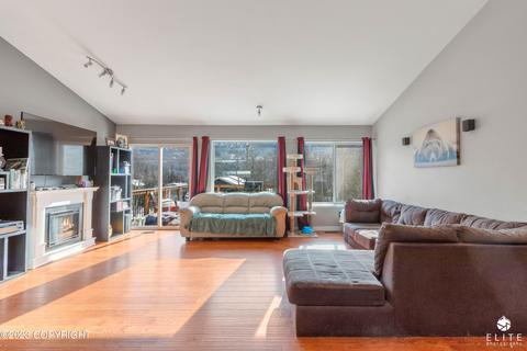 18900 Danny Dr, Eagle River, AK 99577 photo 4