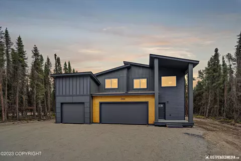 4555 N Edenfield Rd, Wasilla, AK 99623