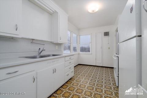 516 E Cooper Loop, Palmer, AK 99645 photo 11
