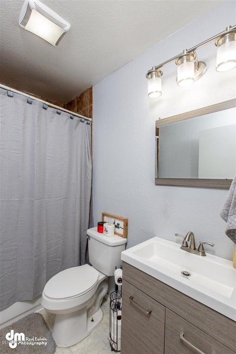6501 E 10th Ave, Anchorage, AK 99504 photo 8
