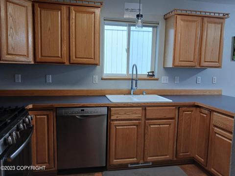 19620 Highland Ridge Dr, Eagle River, AK 99577 photo 8