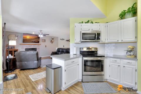 18520 Gibens Cir, Eagle River, AK 99577 photo 14