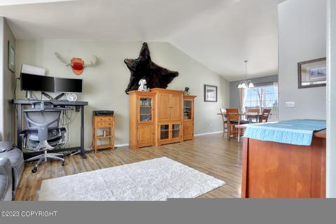 18520 Gibens Cir, Eagle River, AK 99577 photo 4