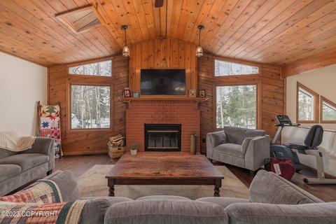 9825 Saaya Cir, Eagle River, AK 99577 photo 3
