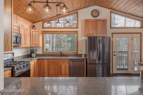 9825 Saaya Cir, Eagle River, AK 99577 photo 9