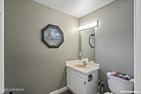 4101 Raspberry Rd, Anchorage, AK 99502 photo 12