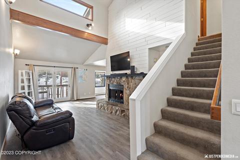 4101 Raspberry Rd, Anchorage, AK 99502 photo 3