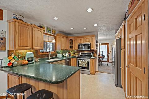 18619 Talarik Dr, Eagle River, AK 99577 photo 9