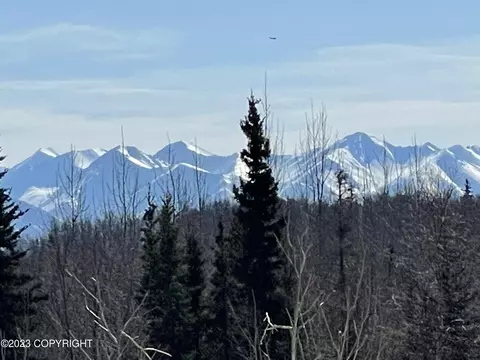 2576 W Longview Cir, Wasilla, AK 99654