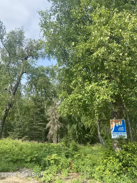 2573 W Longview Cir, Wasilla, AK 99654