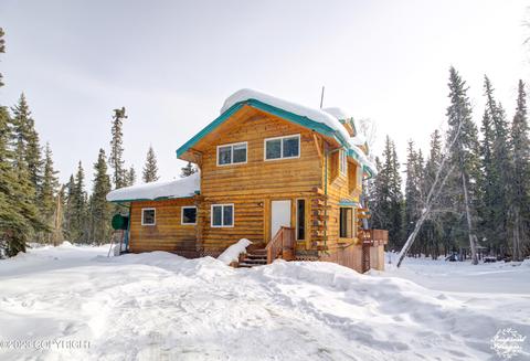 2596 Waldheim Dr, Fairbanks, AK 99709