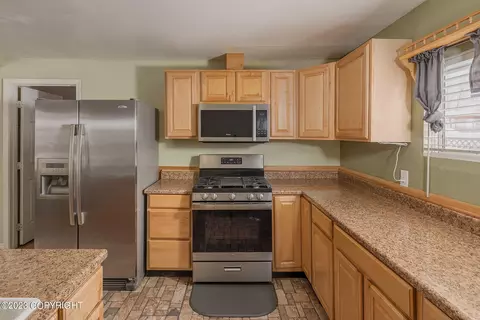 6620 E 12th Ave, Anchorage, AK 99504 photo 14