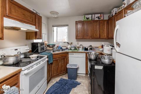 500 Bitterroot Cir, Anchorage, AK 99504 photo 3