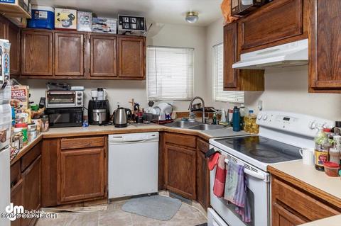 500 Bitterroot Cir, Anchorage, AK 99504 photo 8