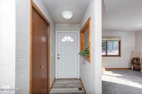 8101 Evans Cir, Anchorage, AK 99507 photo 4