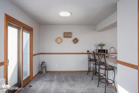 8101 Evans Cir, Anchorage, AK 99507 photo 6