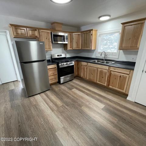 3211 E 41st Ave, Anchorage, AK 99508 photo 4