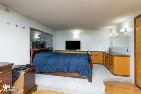 730 E 72nd Ave, Anchorage, AK 99518 photo 13