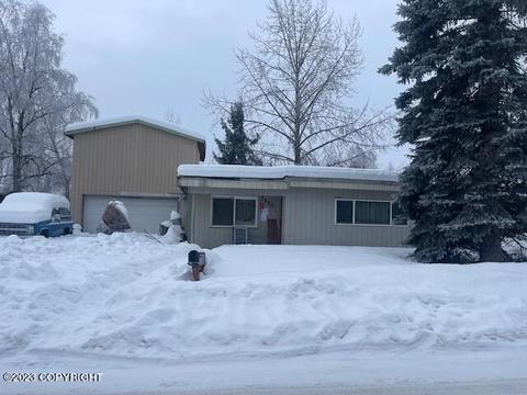 7752 Dover Ave, Anchorage, AK 99504 photo 1