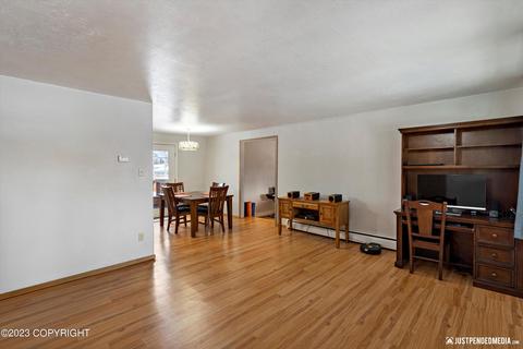 2310 Eagle St, Anchorage, AK 99503 photo 2