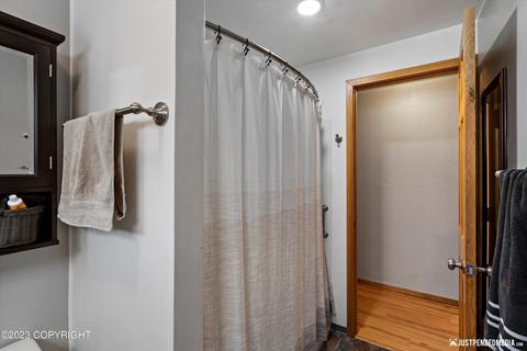 2310 Eagle St, Anchorage, AK 99503 photo 17