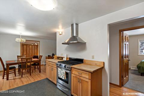 2310 Eagle St, Anchorage, AK 99503 photo 8