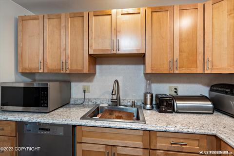 2310 Eagle St, Anchorage, AK 99503 photo 10