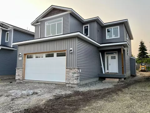 8633 Dry Creek Loop, Anchorage, AK 99502