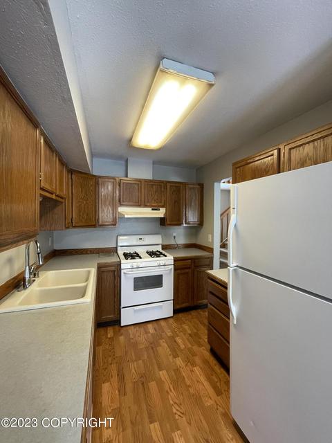16931 Riddell St, Eagle River, AK 99577 photo 4
