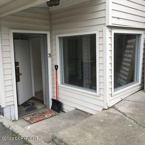 227 Smith Dr, Anchorage, AK 99503 photo 5