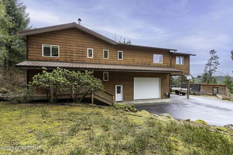 284 Forest Park Dr, Ketchikan, AK 99901