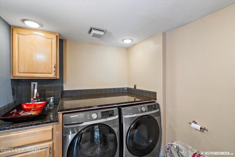 18530 Walrus Cir, Eagle River, AK 99577 photo 33