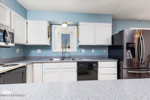 7330 Chad St, Anchorage, AK 99518 photo 6