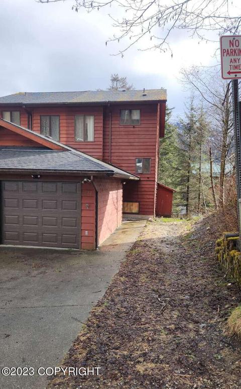 2622 John St, Juneau, AK 99801