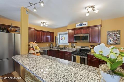 3972 Eastway Loop, Anchorage, AK 99504 photo 3