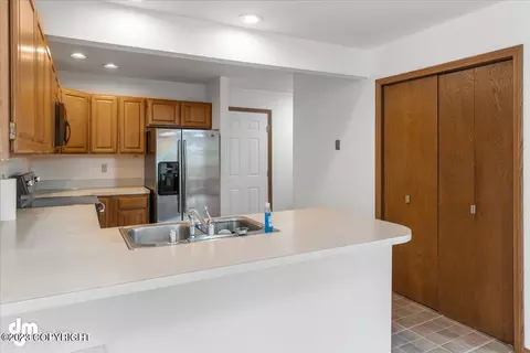 1901 Commodore Dr, Anchorage, AK 99507 photo 9