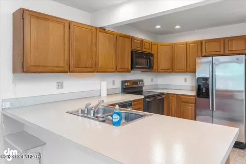 1901 Commodore Dr, Anchorage, AK 99507 photo 10