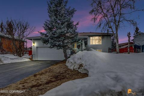 1220 Farrow Cir, Anchorage, AK 99504