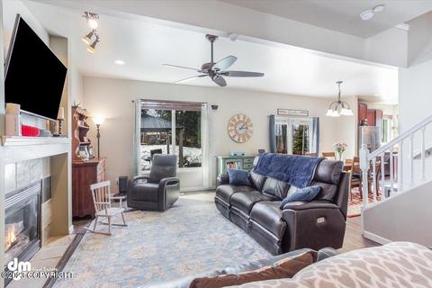 9130 Eagle River Ln, Eagle River, AK 99577 photo 9