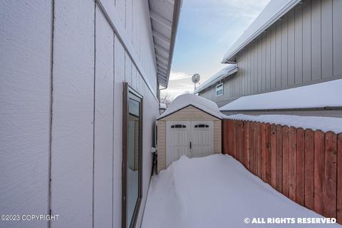 7461 Clairborne Cir, Anchorage, AK 99502 photo 32