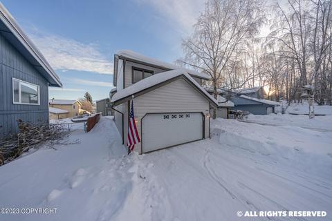 7461 Clairborne Cir, Anchorage, AK 99502 photo 1