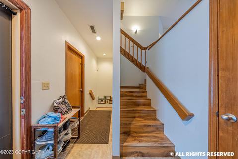 7461 Clairborne Cir, Anchorage, AK 99502 photo 2
