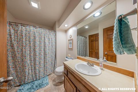 7461 Clairborne Cir, Anchorage, AK 99502 photo 17