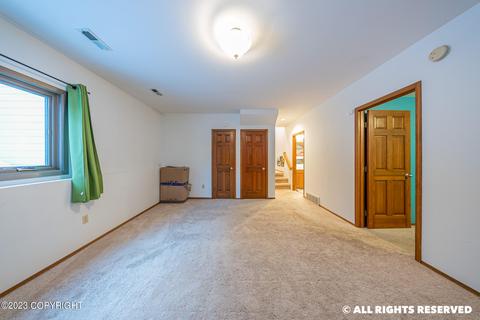 7461 Clairborne Cir, Anchorage, AK 99502 photo 5