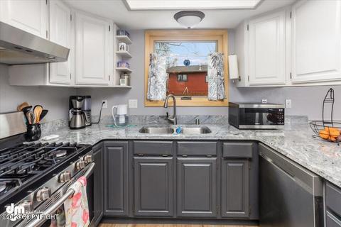 9901 Afognak Cir, Eagle River, AK 99577 photo 10